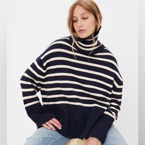 GAP Split Hem Navy Striped Sweater